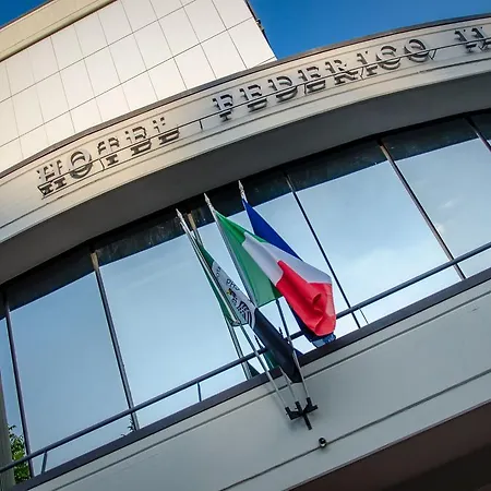 Federico Ii Hotel LʼAquila