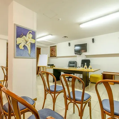 Hotel Federico Ii LʼAquila