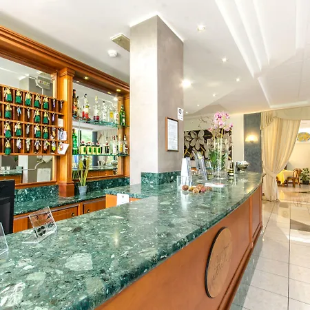 Hotell Federico Ii LʼAquila