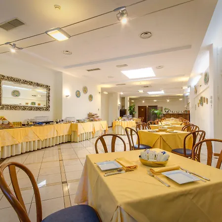 Federico Ii Hotell 3*