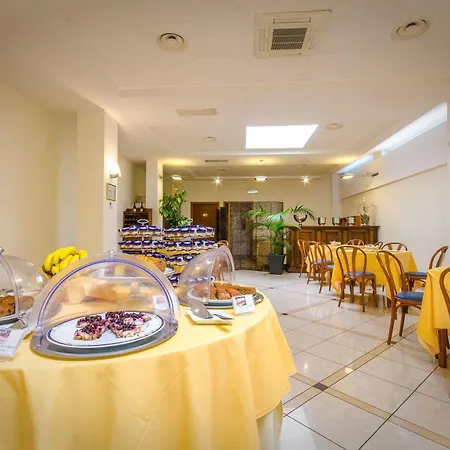 Federico Ii Hotel 3*