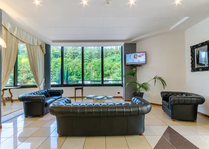 Federico Ii 3* LʼAquila